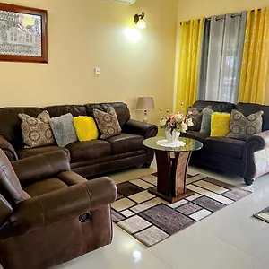  Holiday home L&v Paradise Vacation With Pool And Gym Jamaica