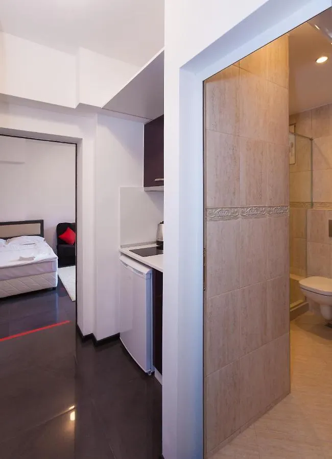 Central Beach Guest Rooms Burgas Apartment